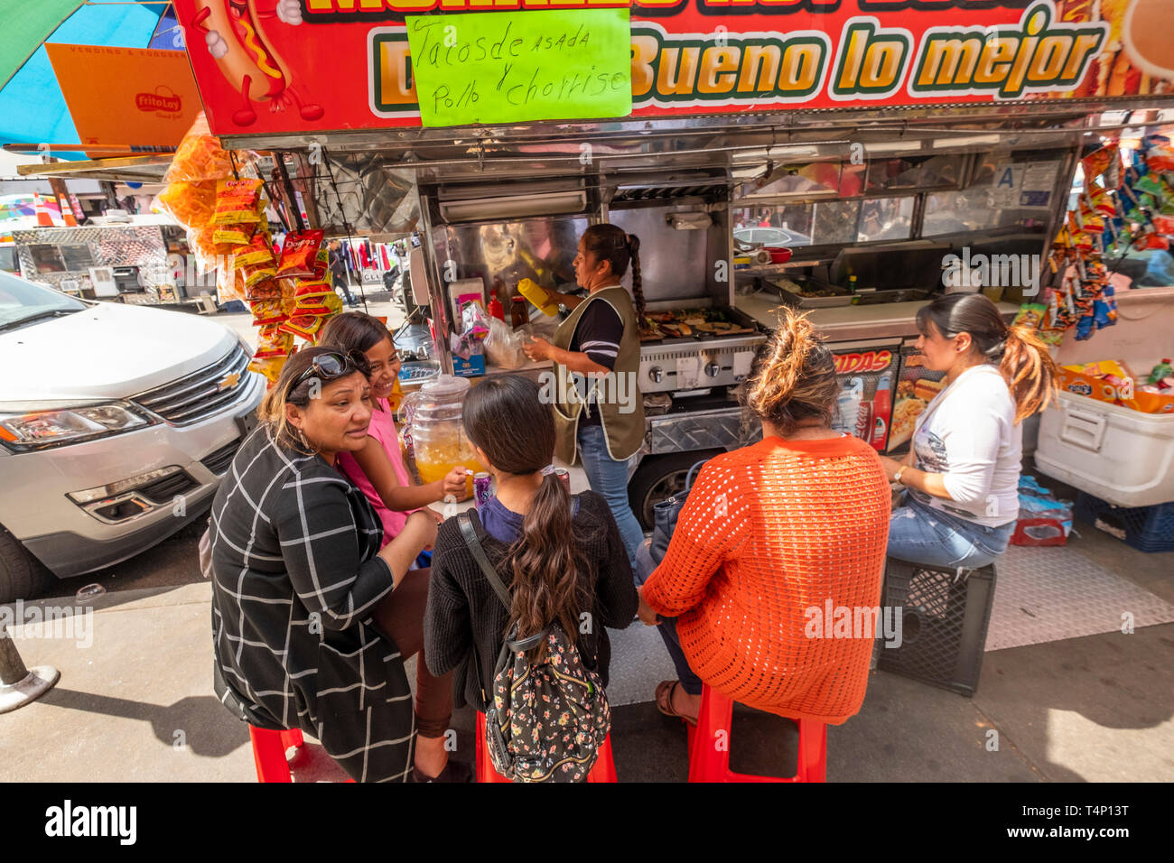 Hot Dog stand. Il centro cittadino di Los Angeles, California, Stati Uniti d'America Foto Stock