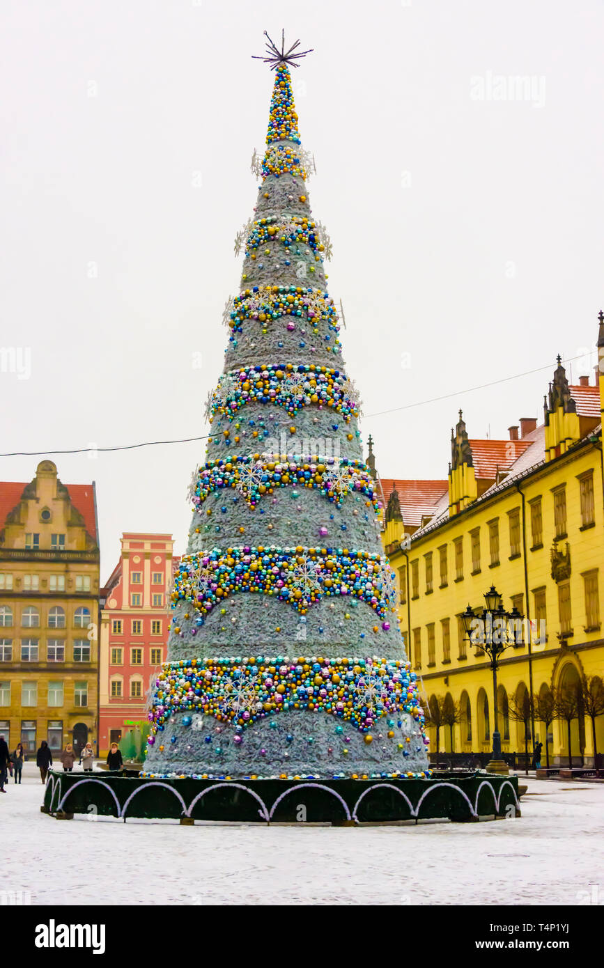 Albero di Natale in piazza della città di Wrocław, Wroclaw, Wroklaw, Polonia Foto Stock