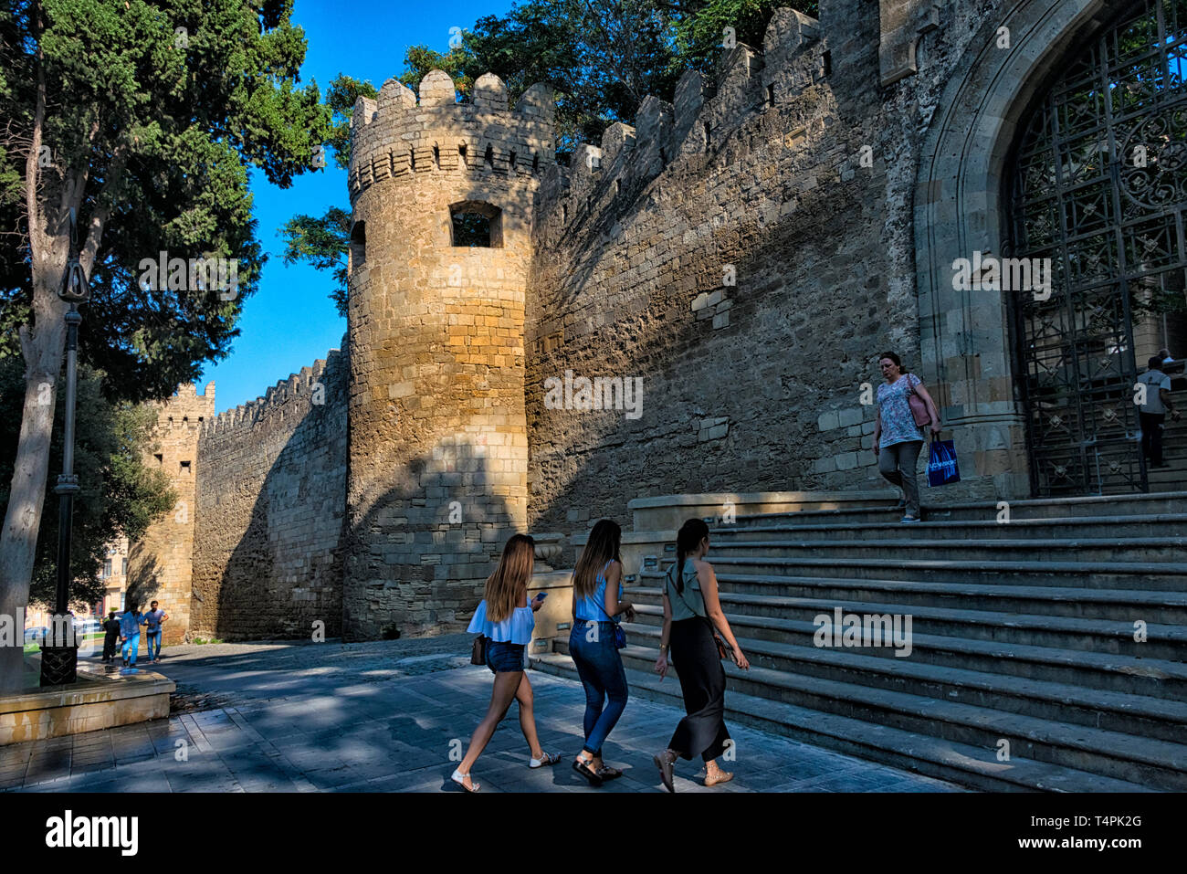 Cancello nella parte interna della città di Baku in Azerbaijan Foto Stock