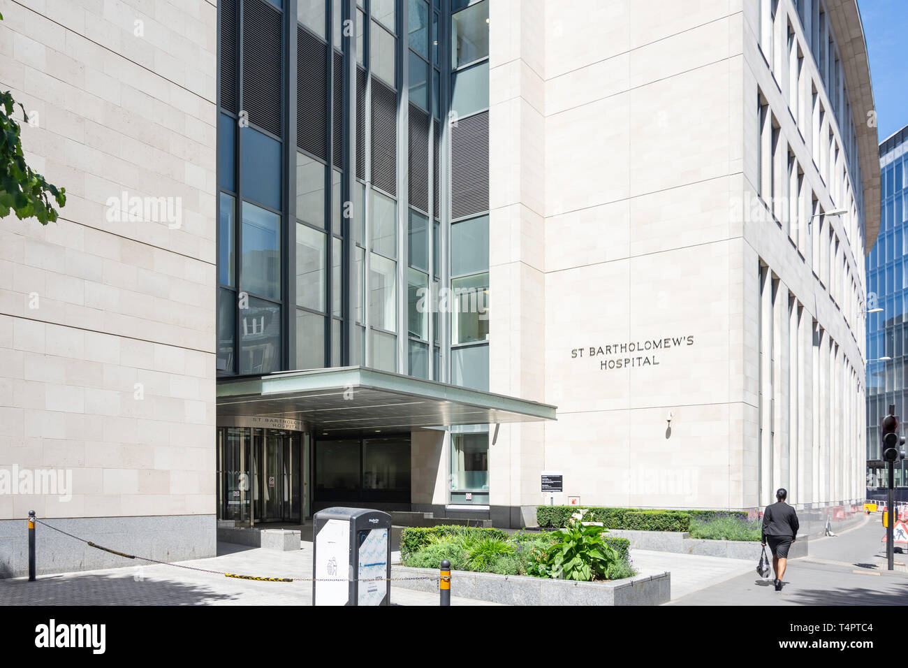 Ingresso a San Bartolomeo del Ospedale, King Edward Street, Barbican, la City di Londra Greater London, England, Regno Unito Foto Stock