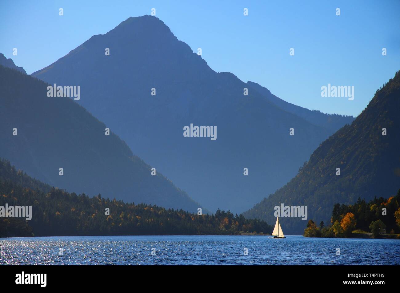 Plansee, Distretto di Reutte, in background del Tauern Spitz, Tirolo, Austria, Europa Foto Stock