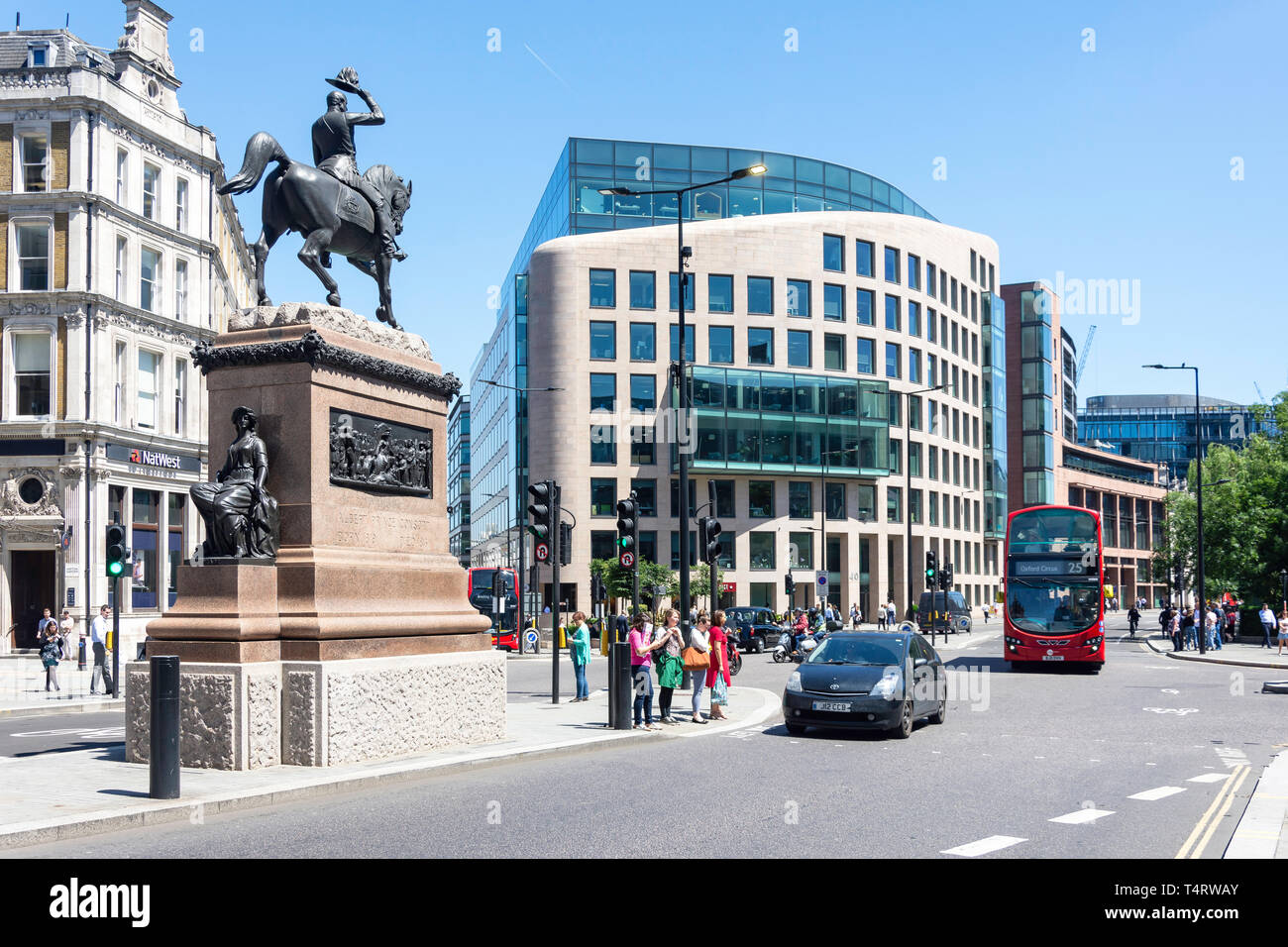 Statua equestre del principe Alberto, Holborn Circus, Holborn, London Borough of Camden, Greater London, England, Regno Unito Foto Stock