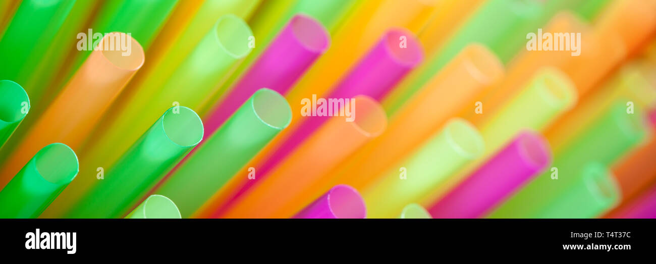 Confezione da 12 cannucce riutilizzabili in silicone, 6 cannucce