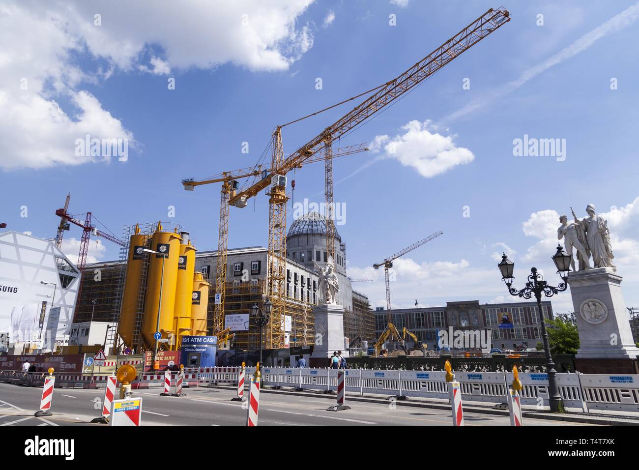 Area di costruzione, la ricostruzione del castello di Berlino, Berlino, Germania, Europa Foto Stock