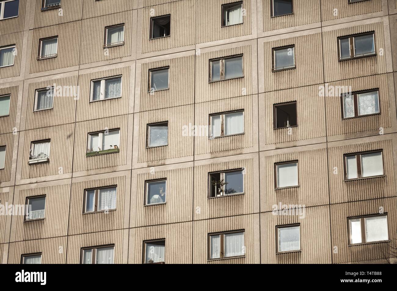 Gli edifici del pannello (Plattenbau), vista parziale, Alexanderplatz di Berlino, Germania, Europa Foto Stock