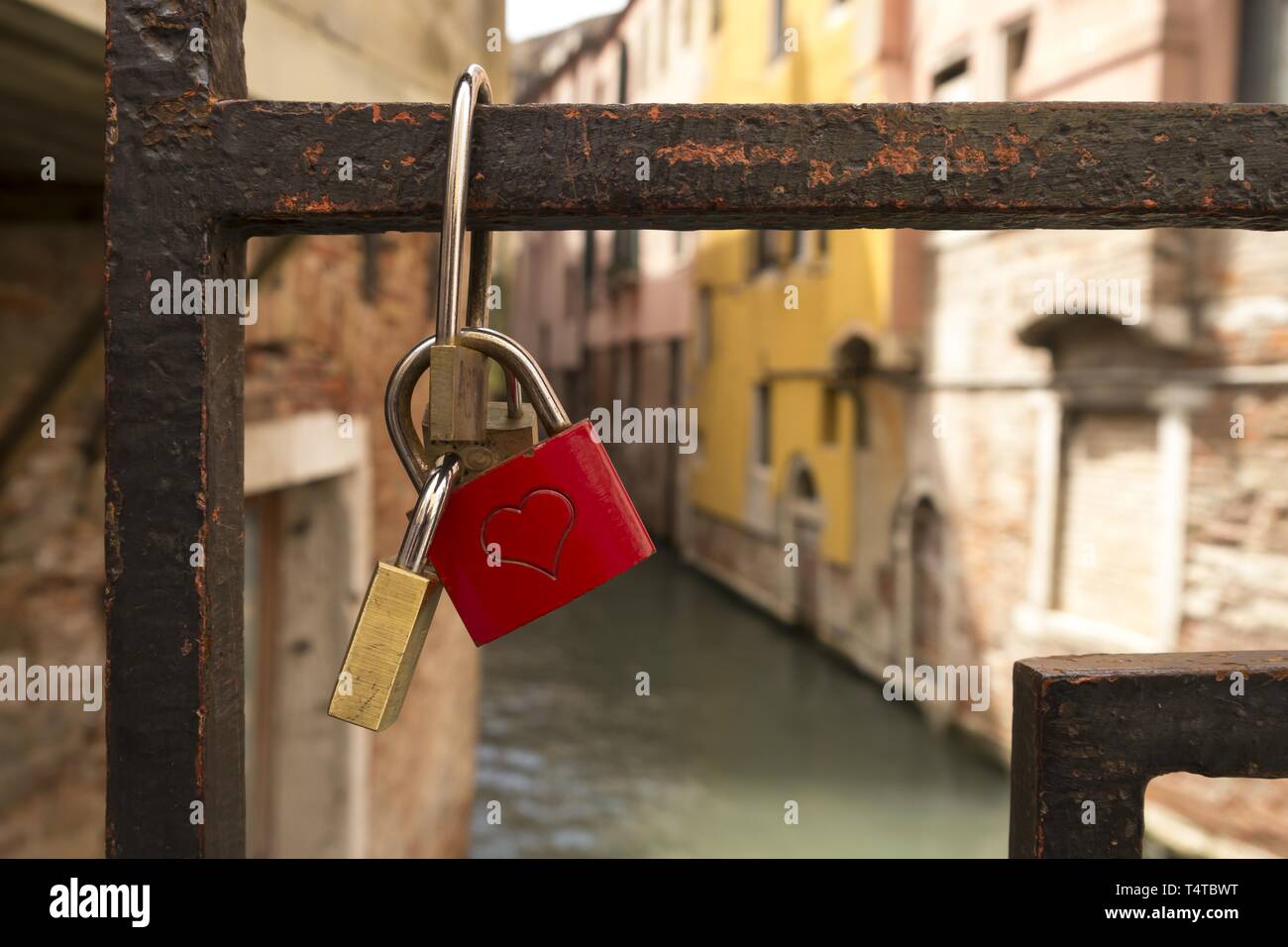 Amore serrature, bridge, Venezia, Veneto, Italia, Europa Foto Stock