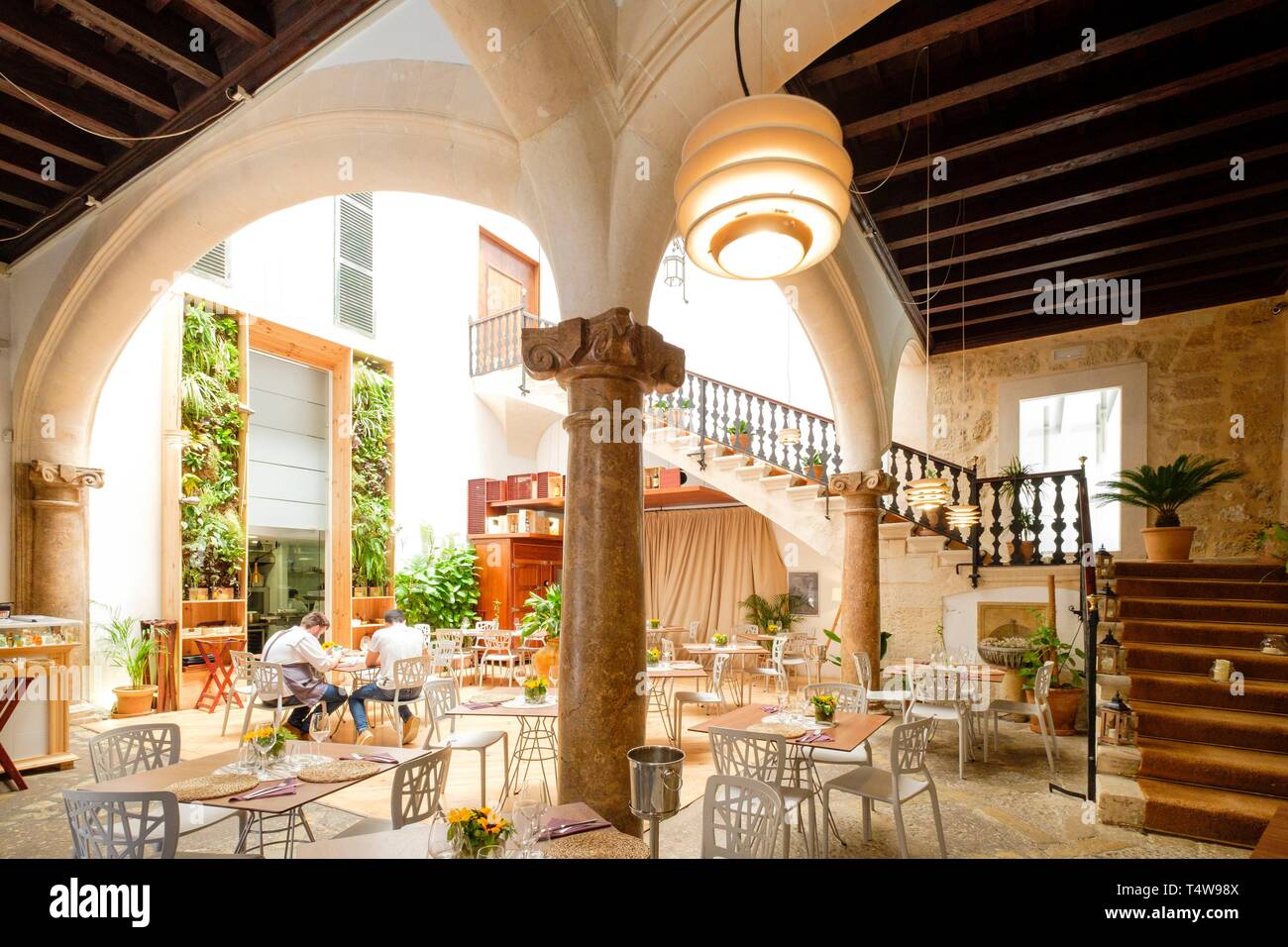 Restaurante cafe Aromata, Centro de Cultura 'SA NOSTRA', Palma di Maiorca, isole Baleari, Spagna, Europa. Foto Stock