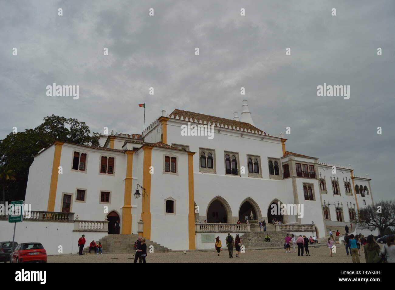 Vedute aeree del Palazzo Nazionale di Sintra. Natura, architettura, storia, street photography. Aprile 13, 2014. Sintra, Lisbona, Portogallo. Foto Stock