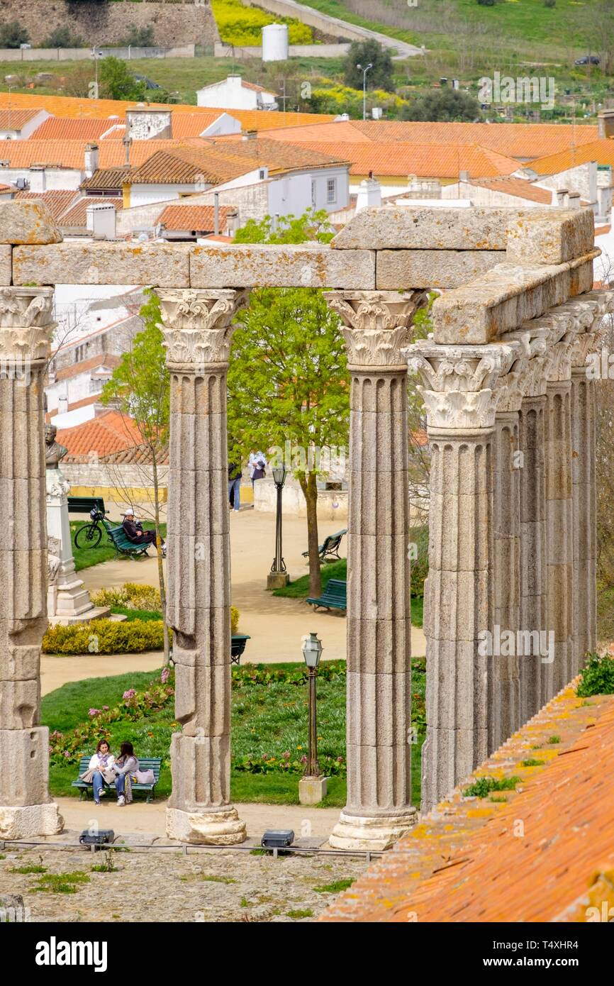 Il Templo romano de Évora, il Templo de Diana , Évora, Alentejo, Portogallo. Foto Stock