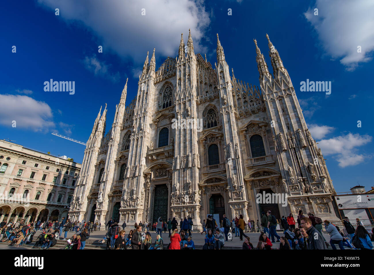 Duomo di Milano, la chiesa Cattedrale di Milano, Italia. È la quarta chiesa più grande del mondo. Foto Stock