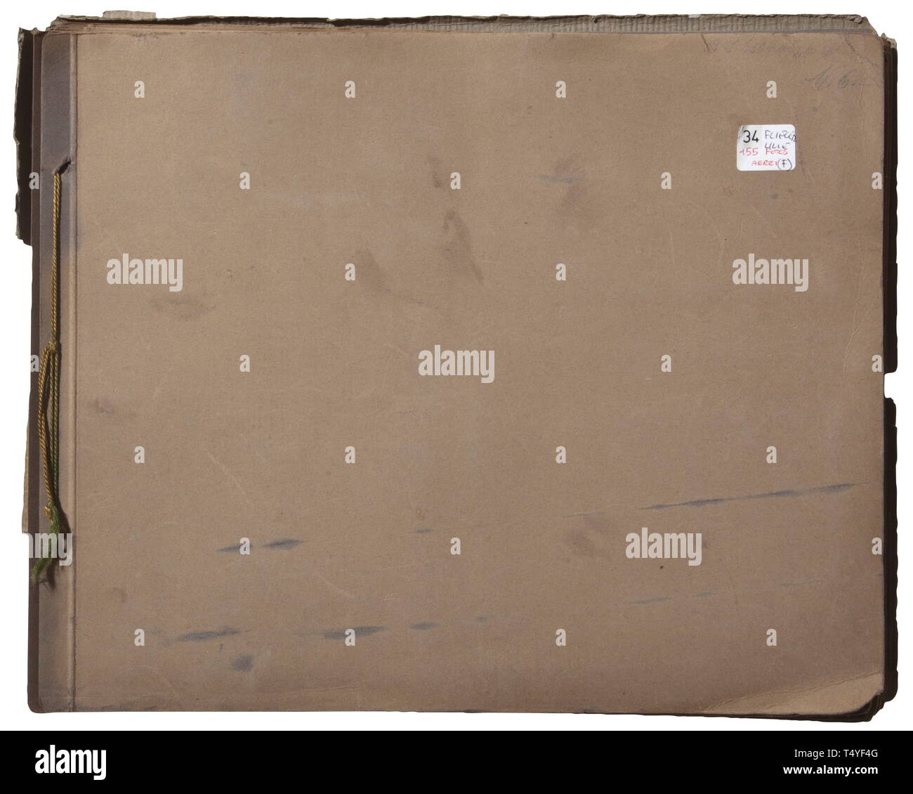 Un album di foto di volare e truppe airpark a Lille. Circa 155 di prima classe immagini di forze di aviazione, tra i quali sono aeromobili bavarese a Lechfeld. Biplani di numerosi tipi, vedute aeree di posizioni e luoghi sul fronte occidentale (Lille), foto di gruppo con decorazioni, aeromobili con segni di riconoscimento e di altri contrassegni, alcuni con descrizioni. Buona tecnica e foto di aerei storici, storico truppa, truppe delle forze armate, militare, militaria, esercito, ala, del gruppo Air Force, forze aeree, xx secolo, Additional-Rights-Clearance-Info-Not-Available Foto Stock