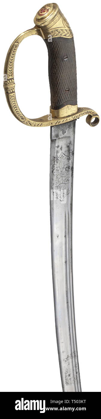 Un funzionario di shashka M 1909 con il fine di Sant Anna premiato per il coraggio. Una singola lama a bordo con gualchiere su entrambi i lati e tre scanalature aggiuntive. Le facce con inciso lo zar's cipher "N II" in un cartiglio con motivi floreali. Il lato di retromarcia con il russo aquila a due teste. Il Cirillico marchio del fabbricante 'Schaaf e figli - San Pietroburgo' con la doppia aquila sulla ricasso. Fuso a snodo in ottone-bow elsa con ornamenti floreali, il Cipher "N II" per Nicholas II, e l'incisione cirillico " per coraggio' su entrambi i lati. Il cirillico, Additional-Rights-Clearance-Info-Not-Available Foto Stock