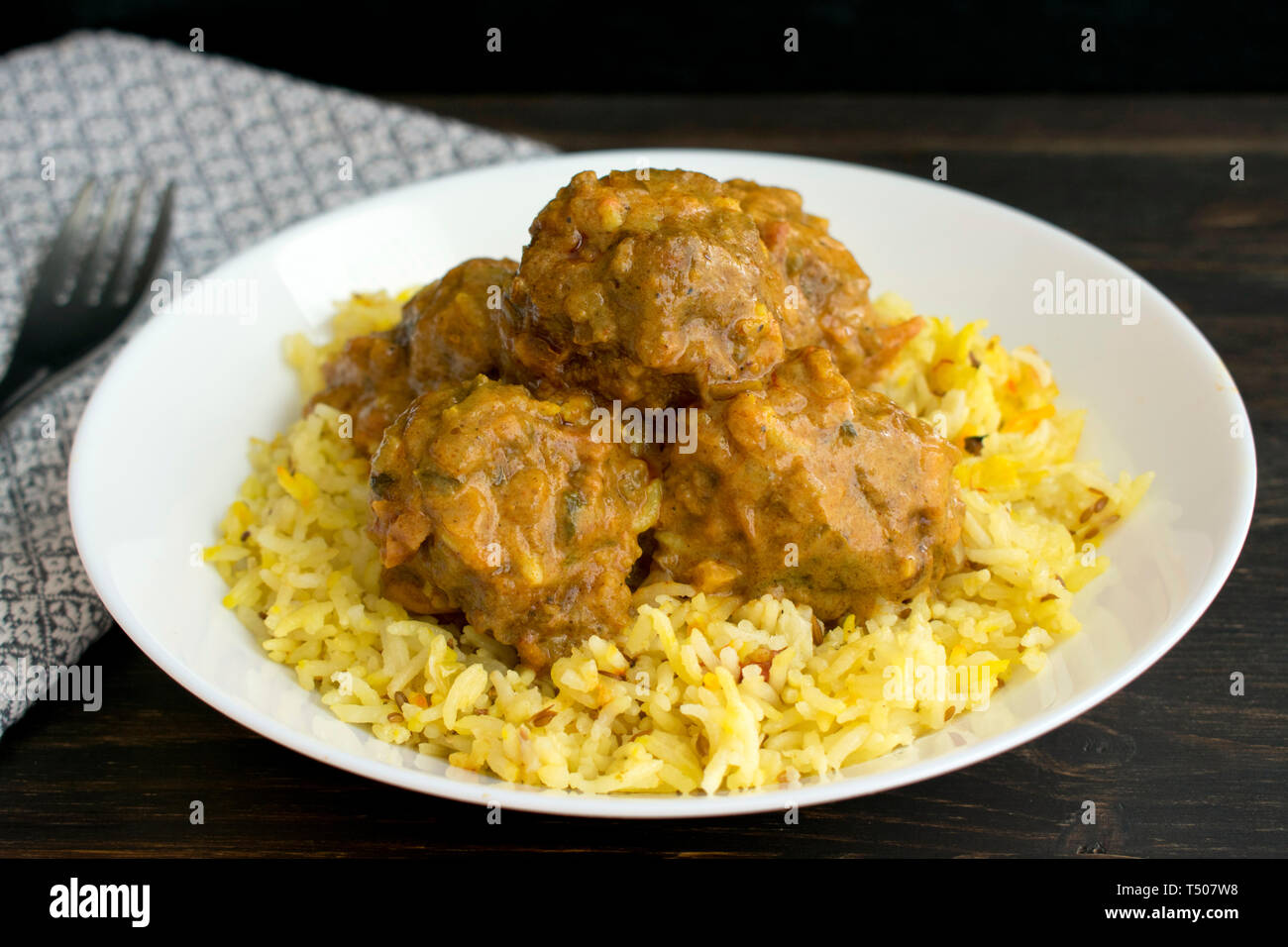Kofta Curry con riso allo zafferano Foto Stock