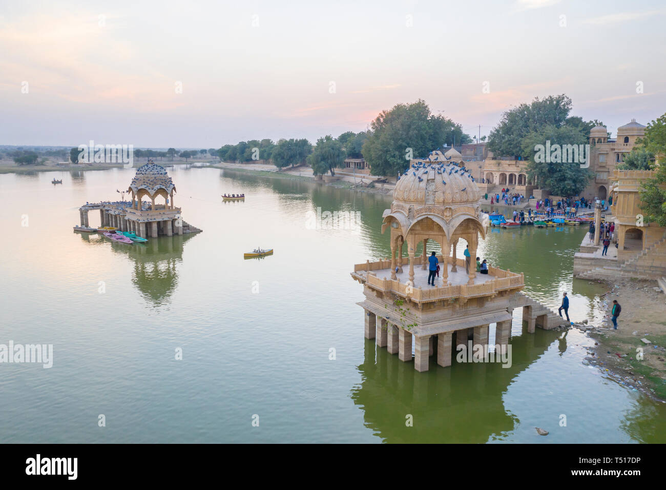 India Rajasthan, Jaisalmer, Gadi Sagar Lago Foto Stock