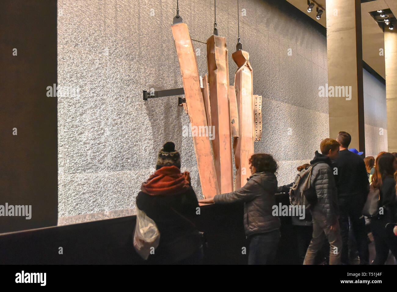 All'interno della National September 11 (9/11) Memorial e Museo Foto Stock