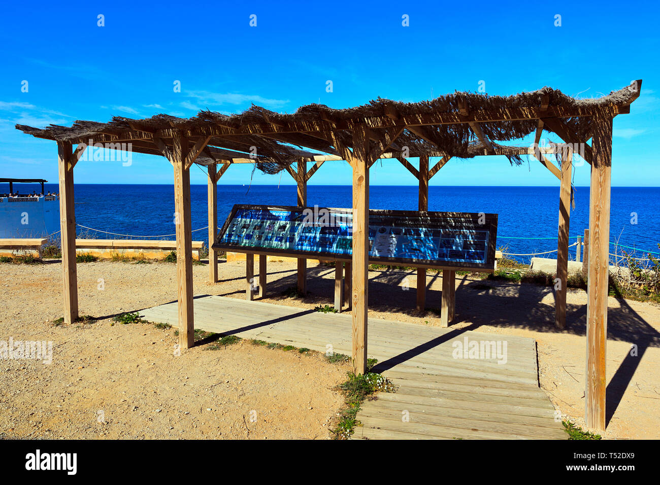 Aprire il riparo di marine e di vita degli uccelli dell'Osservatorio presso Les Arenetes, Denia, Spagna Foto Stock