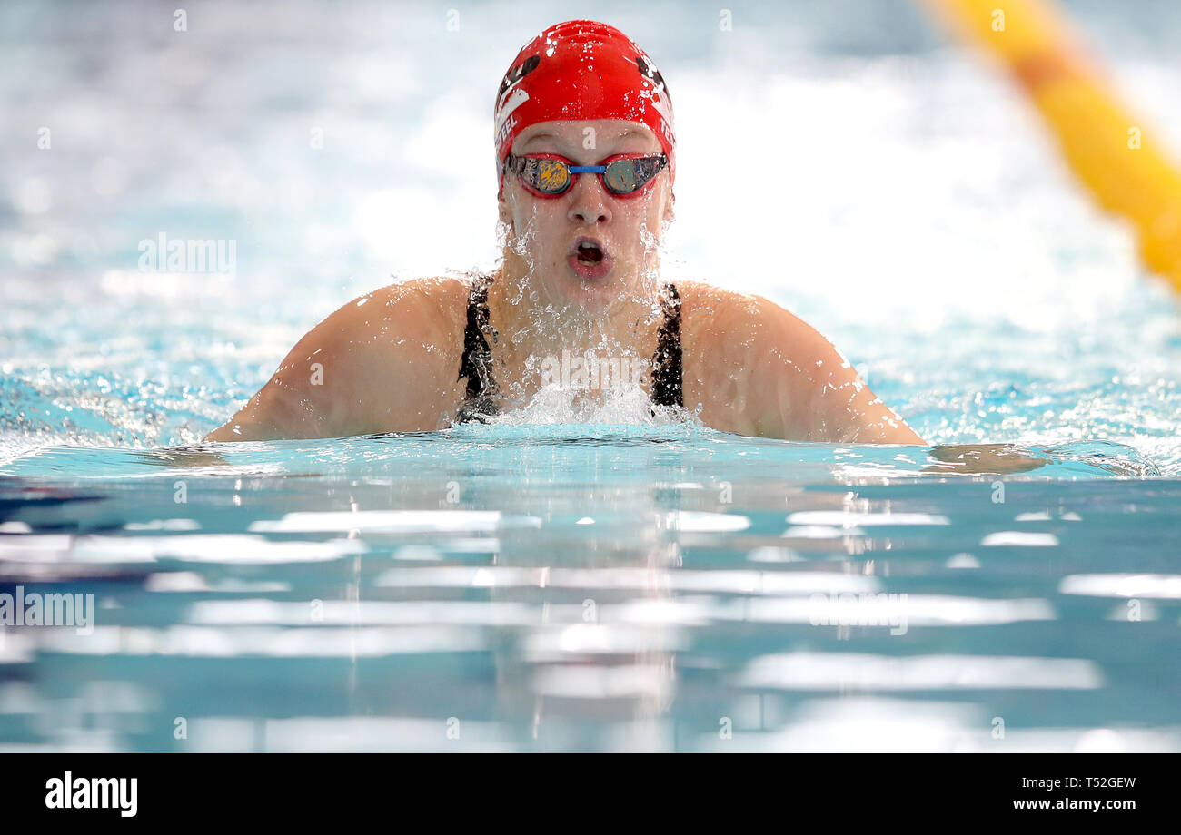 Abigail miglia nelle manche della Womens aprire 200m singoli Medley durante il giorno cinque del 2019 British Nuoto Campionati a Tollcross International centro nuoto, Glasgow. Foto Stock