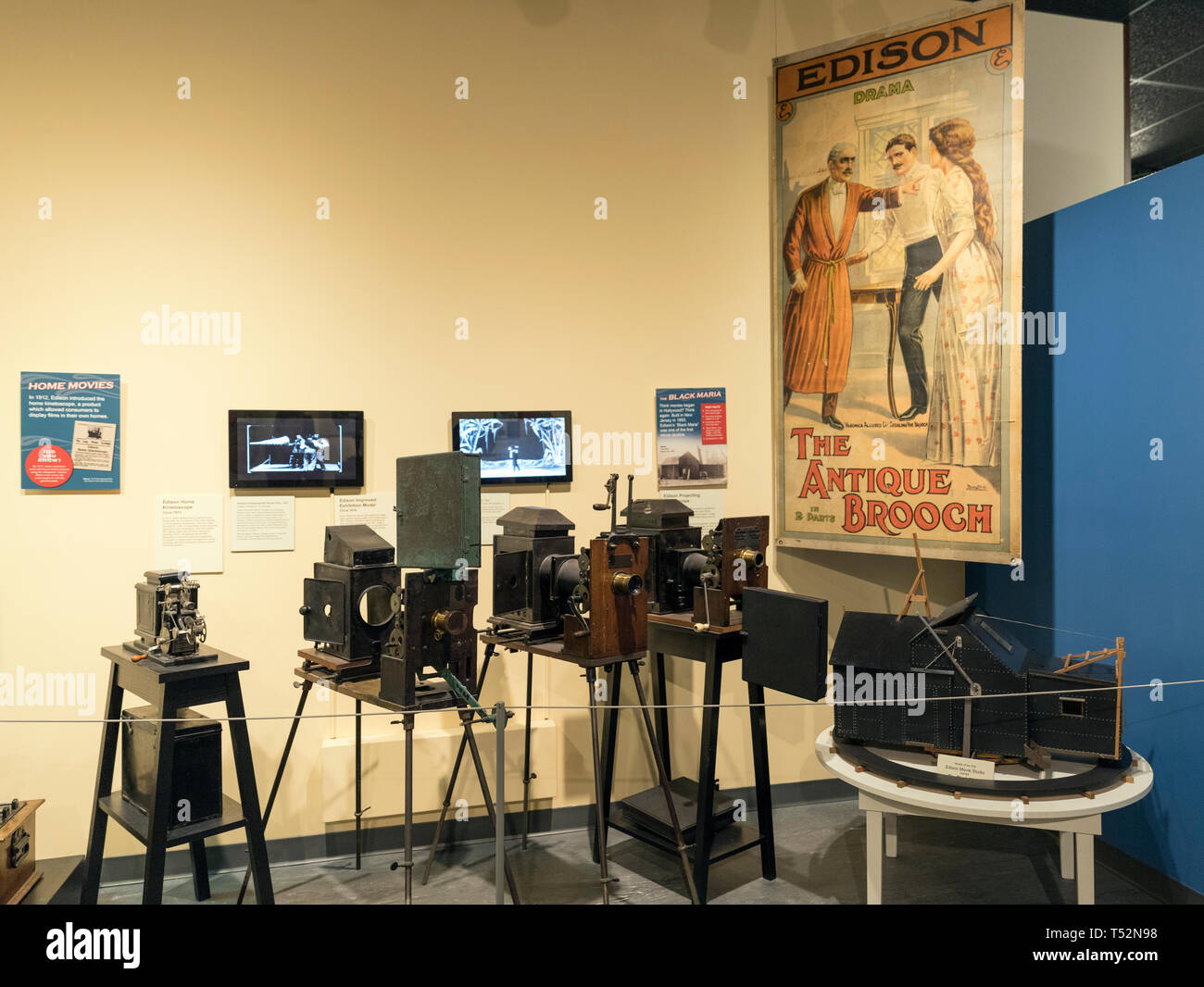 Stati Uniti d'America, Florida, Fort Myers, Edison e Ford Winter Estates Museum, proiezioni di film di attrezzature e telecamere per film display Foto Stock