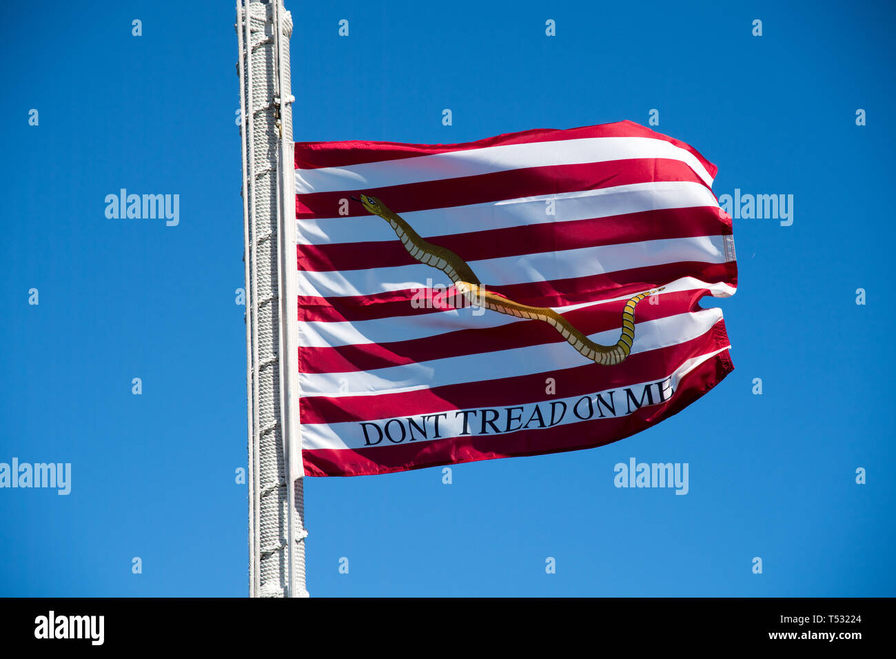 US Navy Arleigh Burke-class missile destroyer USS gravemente (DDG-107), ammiraglia di standing NATO Maritime Group 1 (inserto SNMG1) a Gdynia, Polonia. Apri Foto Stock