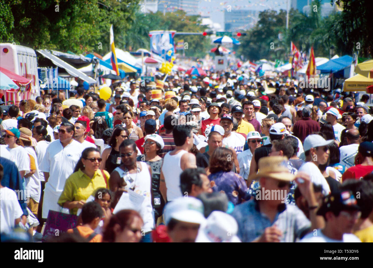 Miami Florida,Little Havana,Cuba,Cuba,immigrazione,minoranza immigranti etnici latini ispanici,Calle Ocho annuale multi,latino ispanico L Foto Stock