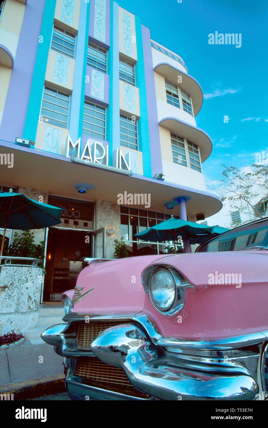 Miami Beach Florida,Collins Avenue,Marlin,hotel hotel hotel alloggio motel motel,motivi metallici interni rosa Cadillac,visitatori viaggio viaggio viaggio viaggio t Foto Stock