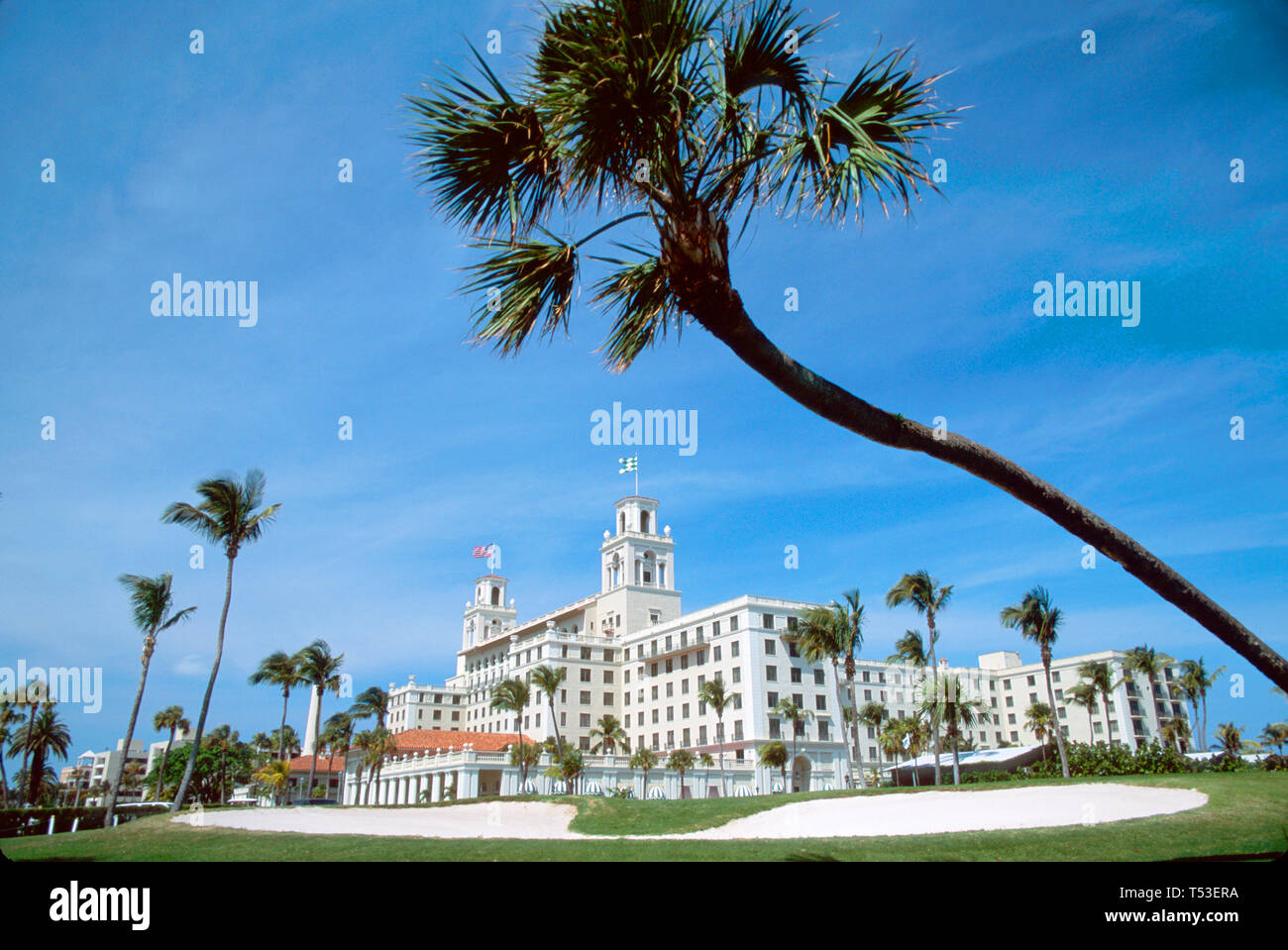 Palm Beach Florida, The Breakers, costruito in stile rinascimentale italiano nel 1926, design architettonico, cinque stelle, hotel, vista dal campo da golf, sport, atleta, ricreatio Foto Stock