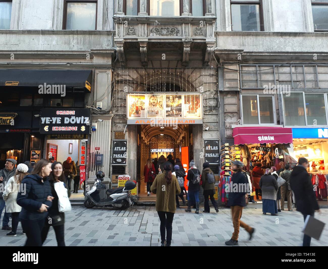 Atlas Sinemalari, uno dei più grandi film storico teatro di Istanbul, nel passaggio di Atlas, il 25 dicembre 2017 in Viale Istiklal Taksim, Beyoglu, Foto Stock