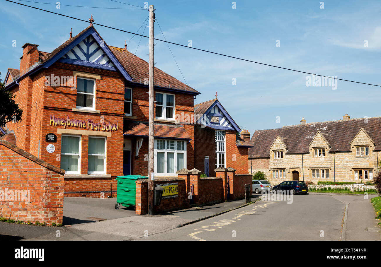 Honeybourne prima scuola, Honeybourne, Worcestershire, England, Regno Unito Foto Stock
