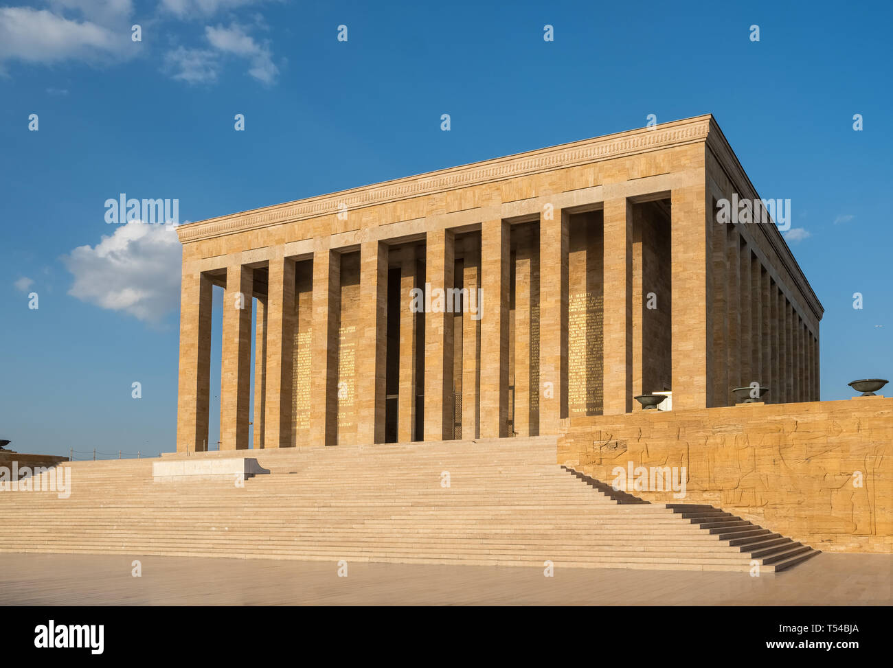 Ankara, Turchia - 15 Ottobre 2018: famosa mausoleo di Ataturk Anitkabir senza persone. Anitkabir, monumentale tomba di Mustafa Kemal Ataturk, primo pres Foto Stock