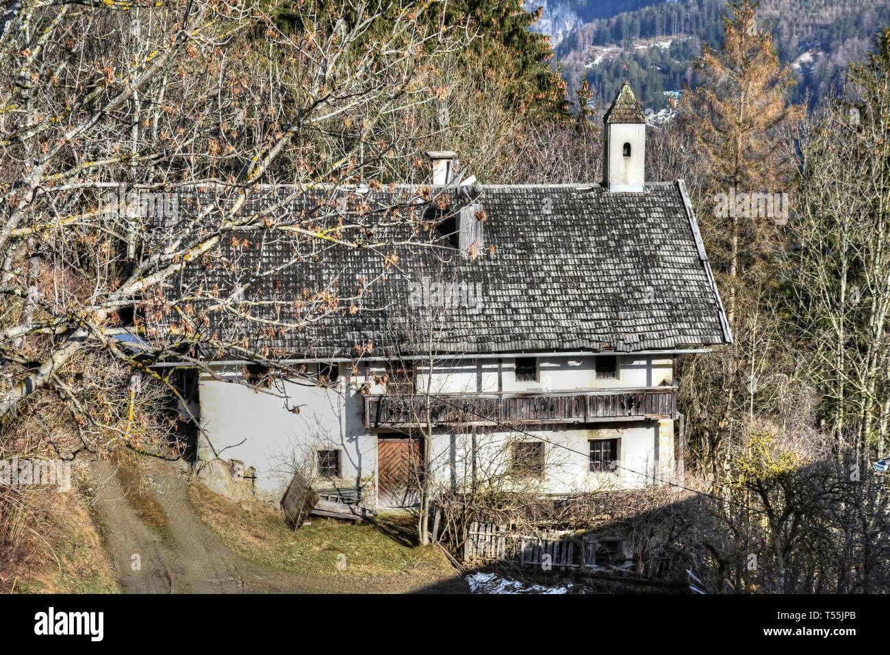 Osttirol, Lienzer Dolomiten, inverno, Frühling, Lienz, Pustertaler Höhenstraße, Stadel Bauernhaus, perso il posto, urbano esplorando, Weide, Zaun, Weidezaun Foto Stock