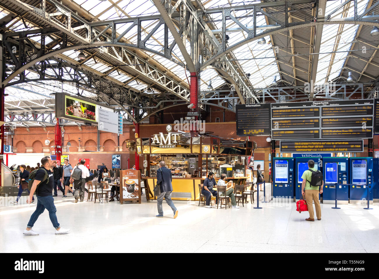 Interno del London Marylebone stazione ferroviaria, Melcombe posto, Marylebone, City of Westminster, Greater London, England, Regno Unito Foto Stock