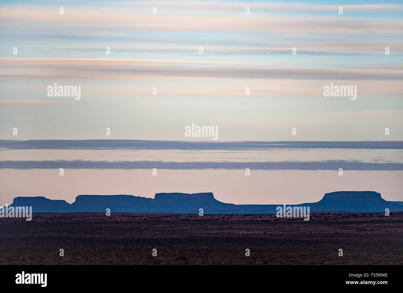 Nuvole sopra il Monument Valley in Arizona, Stati Uniti d'America Foto Stock