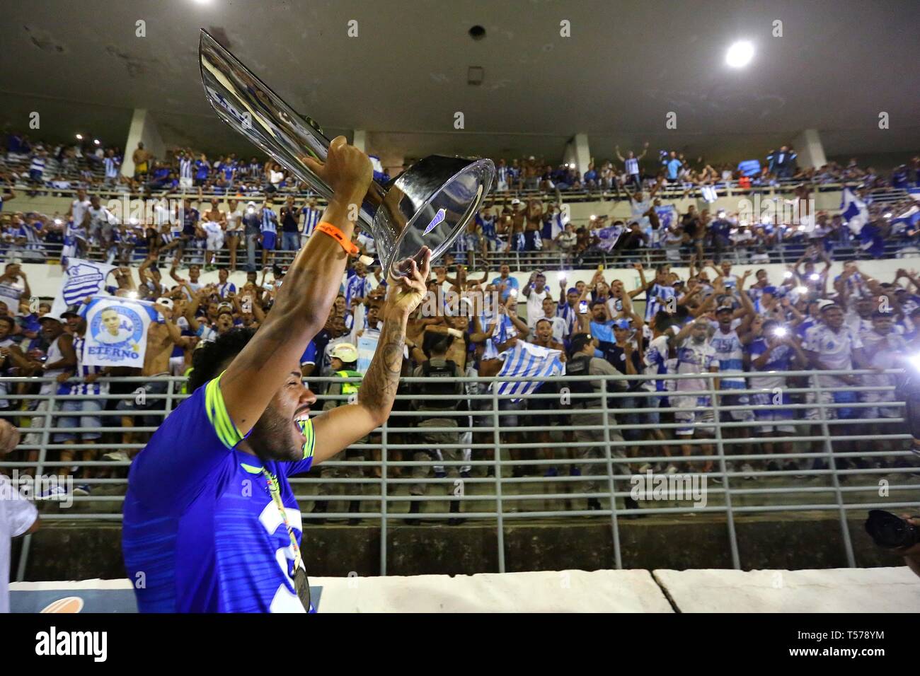 AL - Maceio - 04/21/2019 - Alagoano 2019, CRB x CSA - CSA celebra con ventole a re Pele Stadium il titolo del Campionato Alagoano 2019. Foto: Itawi Albuquerque / AGIF Foto Stock