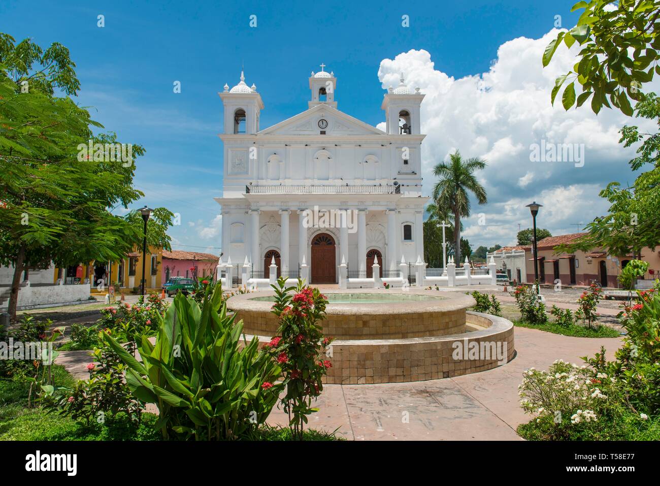 Chiesa Iglesia Santa Lucia, Suchitoto città vecchia di Suchitoto, El Salvador Foto Stock