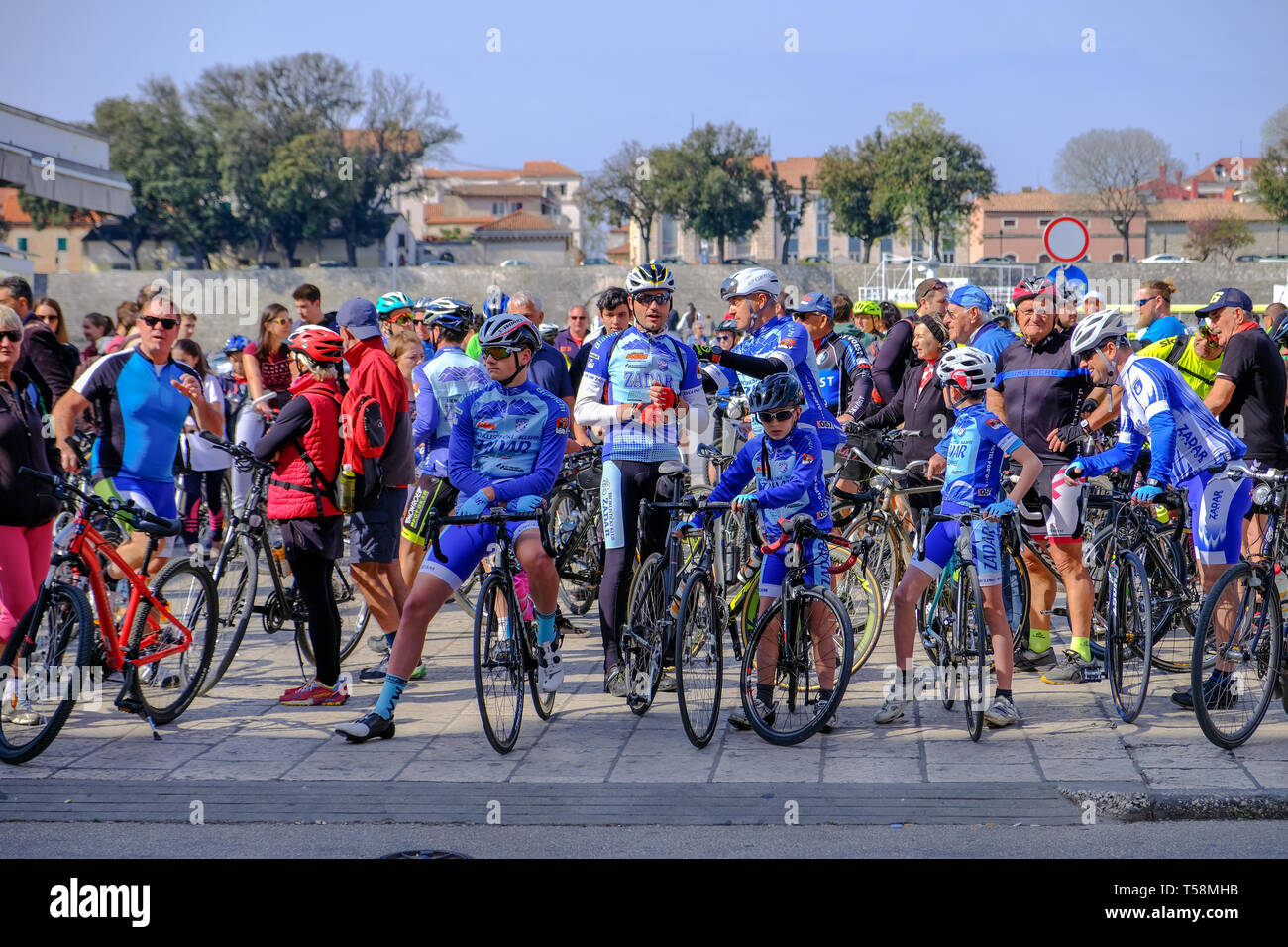 La partenza dell'annuale Lunedì di Pasqua tour in bicicletta da Zadar a VIR, Zadar croazia Foto Stock