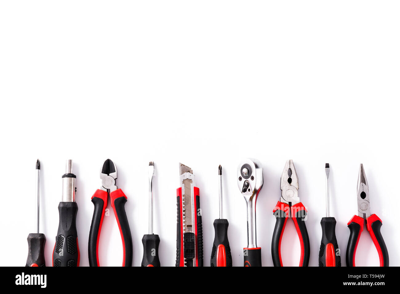 La creazione di strumenti di riparazione isolato su sfondo bianco. Vista dall'alto. Copyspace Foto Stock