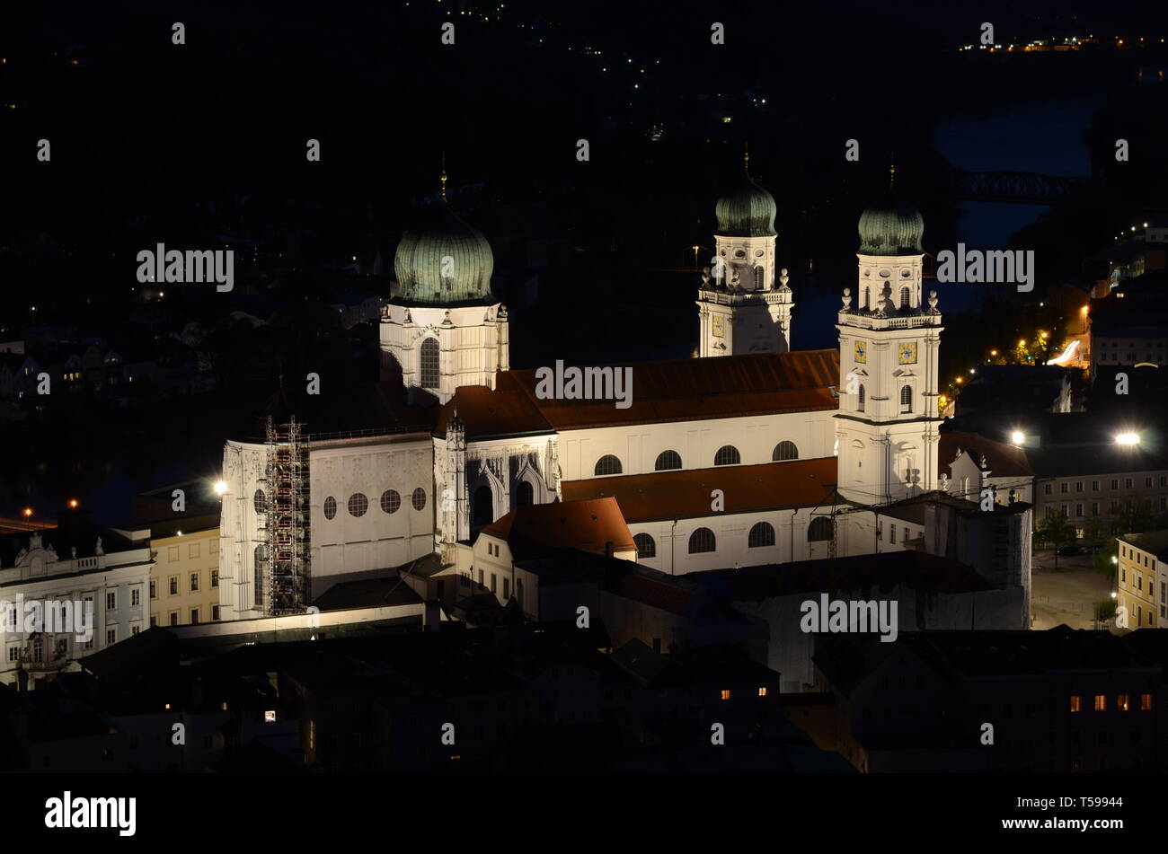 Vista panoramica di Passau di notte Foto Stock