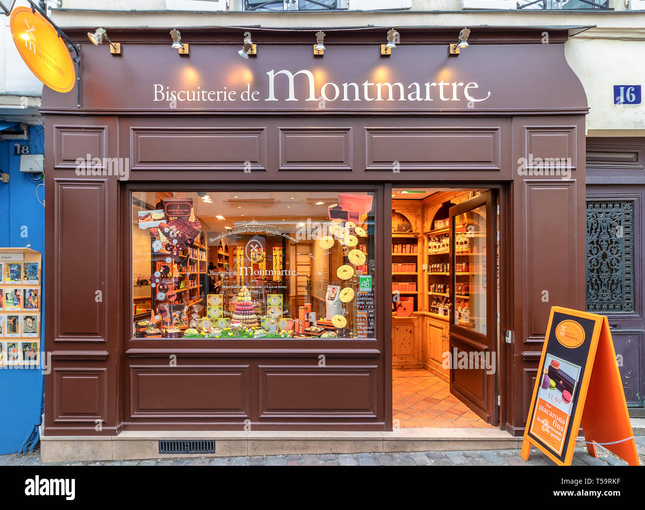 Parigi, Francia - 15 Marzo 2018: Market shop Biscuiterie de Montmartre a Parigi Foto Stock