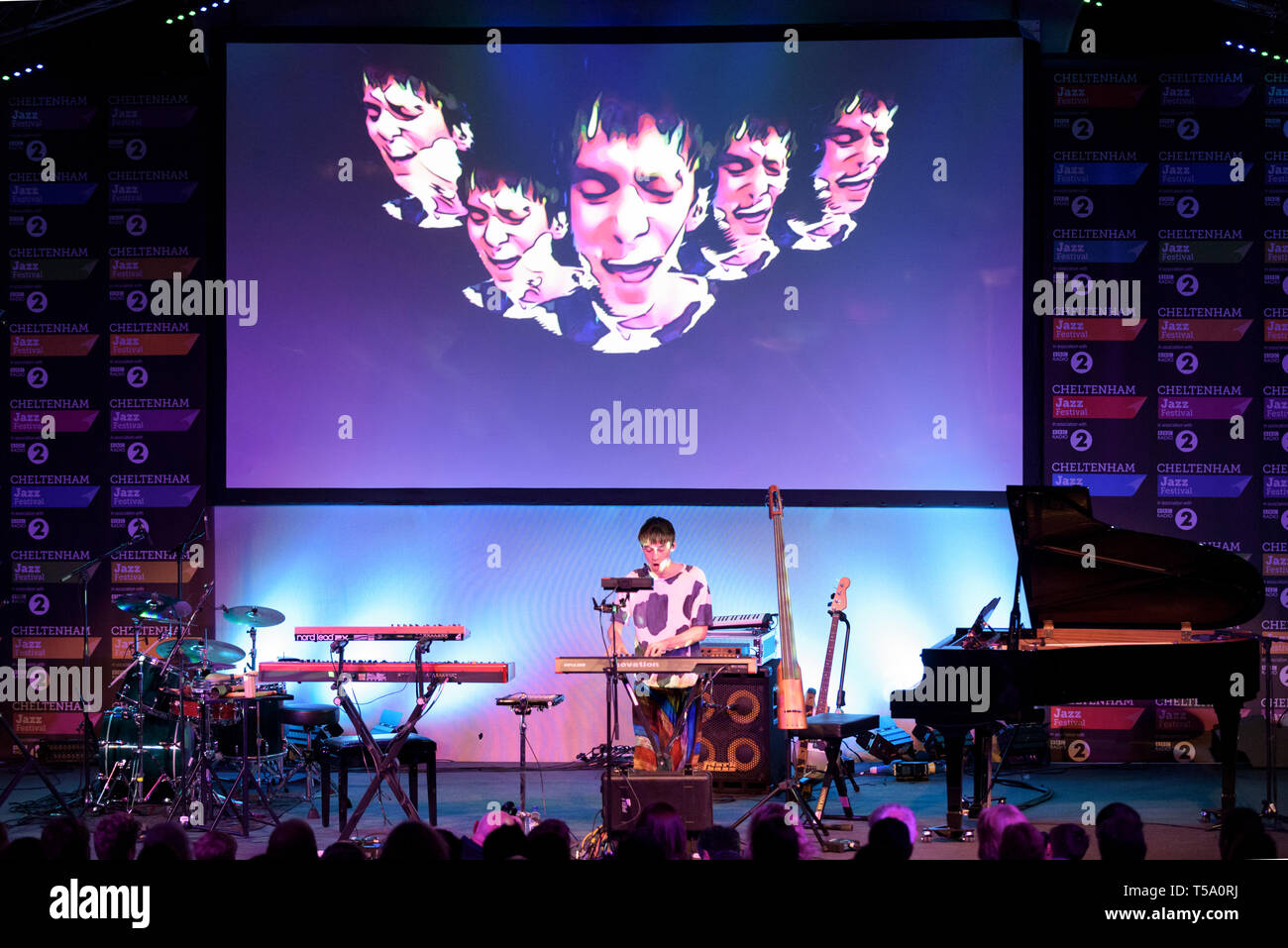 Giacobbe Collier effettuando al Cheltenham Jazz Festival, Inghilterra, 2016 Foto Stock