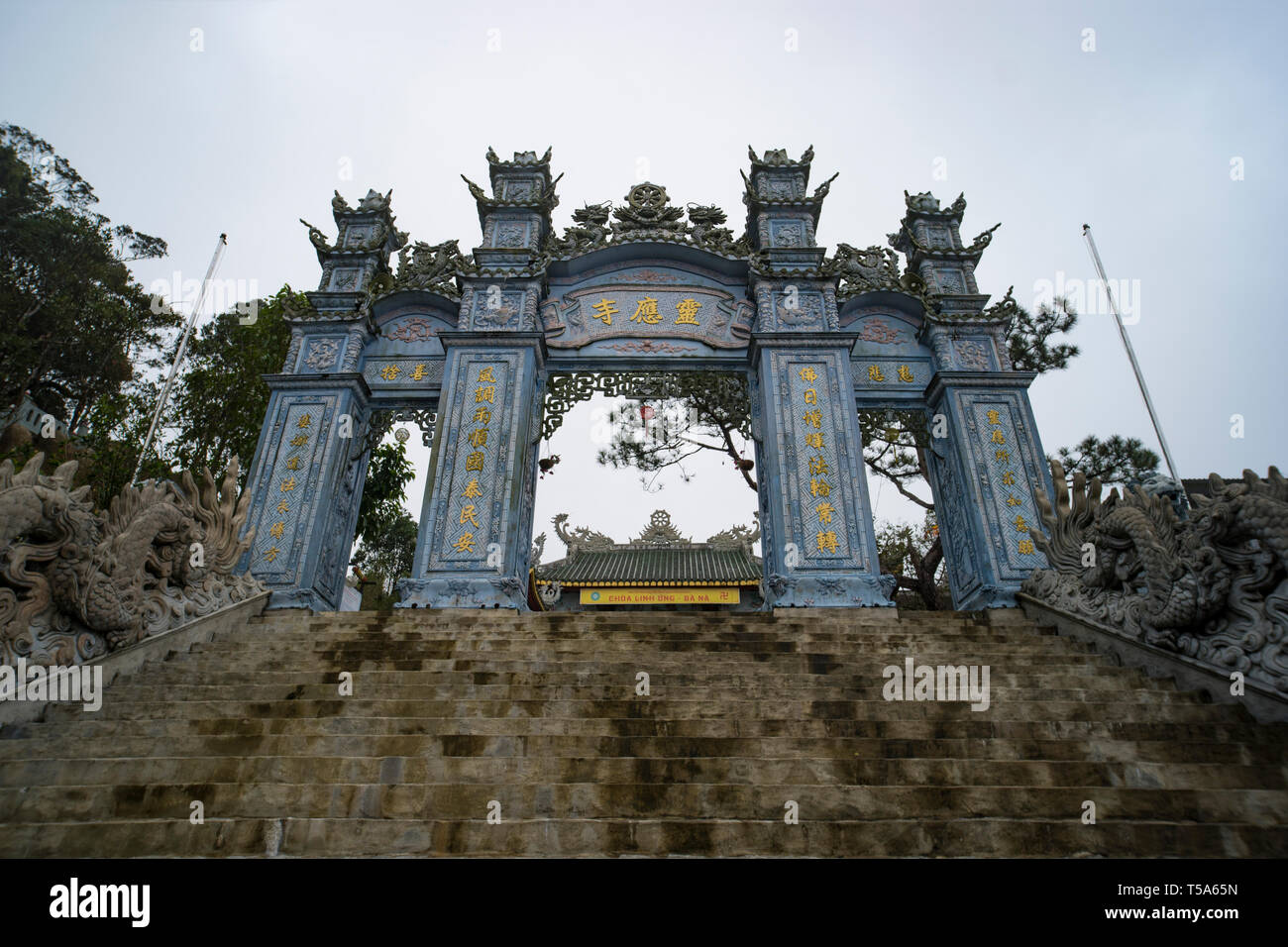 Da Nang, Vietnam - 07 gennaio 2019: Il cancello di Ba Na colline Montagna. Foto Stock