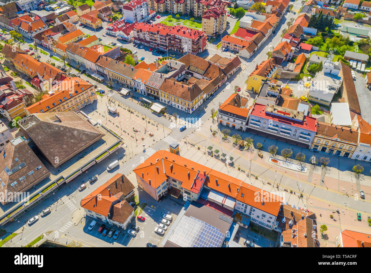 Croazia, città od Daruvar, la piazza principale della città, il panorama dal, drone Foto Stock