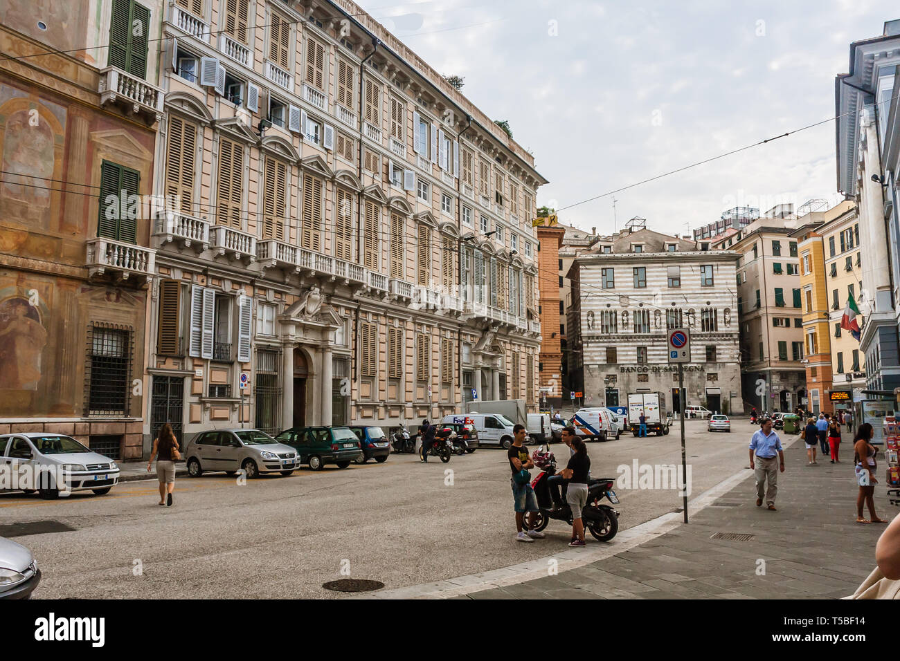 Piazza delle Fontane Marose, Genova Foto stock - Alamy