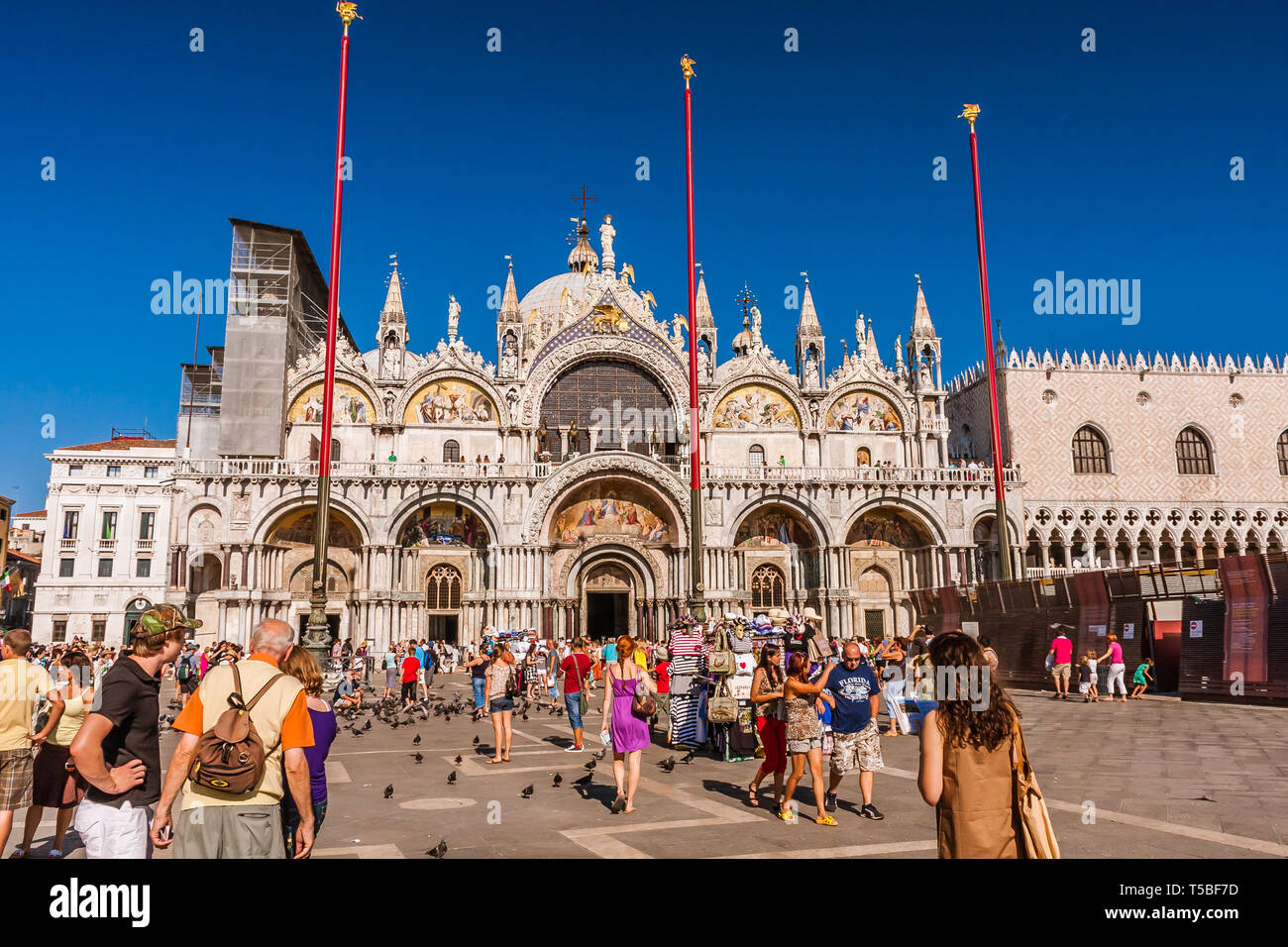 La Basilica di San Marco e Piazza San Marco, Venezia Foto Stock
