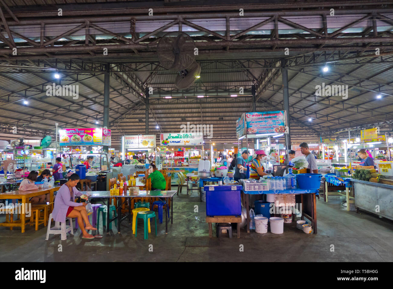 Mercato di Penang, mercato coperto, Phetchaburi, Thailandia Foto Stock