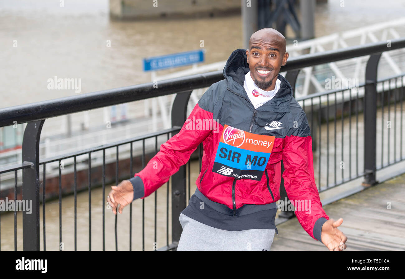 Londra, Regno Unito. 24 apr 2019. Soldi VIRGIN LONDON MARATHON Photocall Sir Mo Farah 2018 Chicago campione di maratona, più giochi olimpici e mondo via campione, Credito: Ian Davidson/Alamy Live News Foto Stock