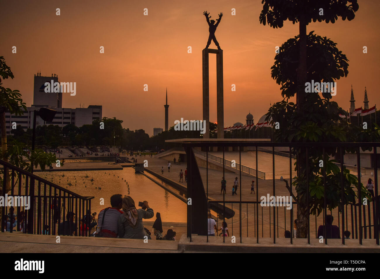 In attesa del tramonto arriva a Giacarta città capitale Foto Stock