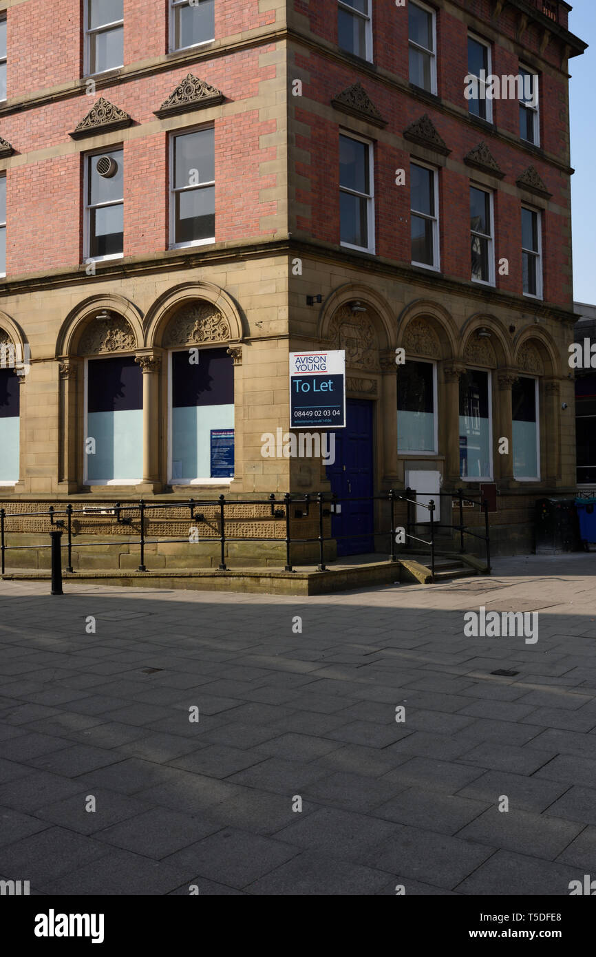 Vecchio edificio di banca chiuso e di lasciare, la banca reale della scozia, ramo di Bury chiuso nel centro di Bury nel lancashire uk Foto Stock