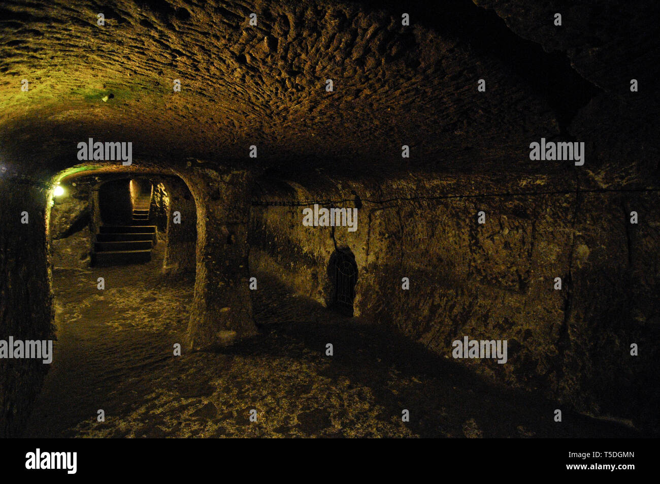 Ovaoren città sotterranea, Cappadocia, Turchia Foto Stock