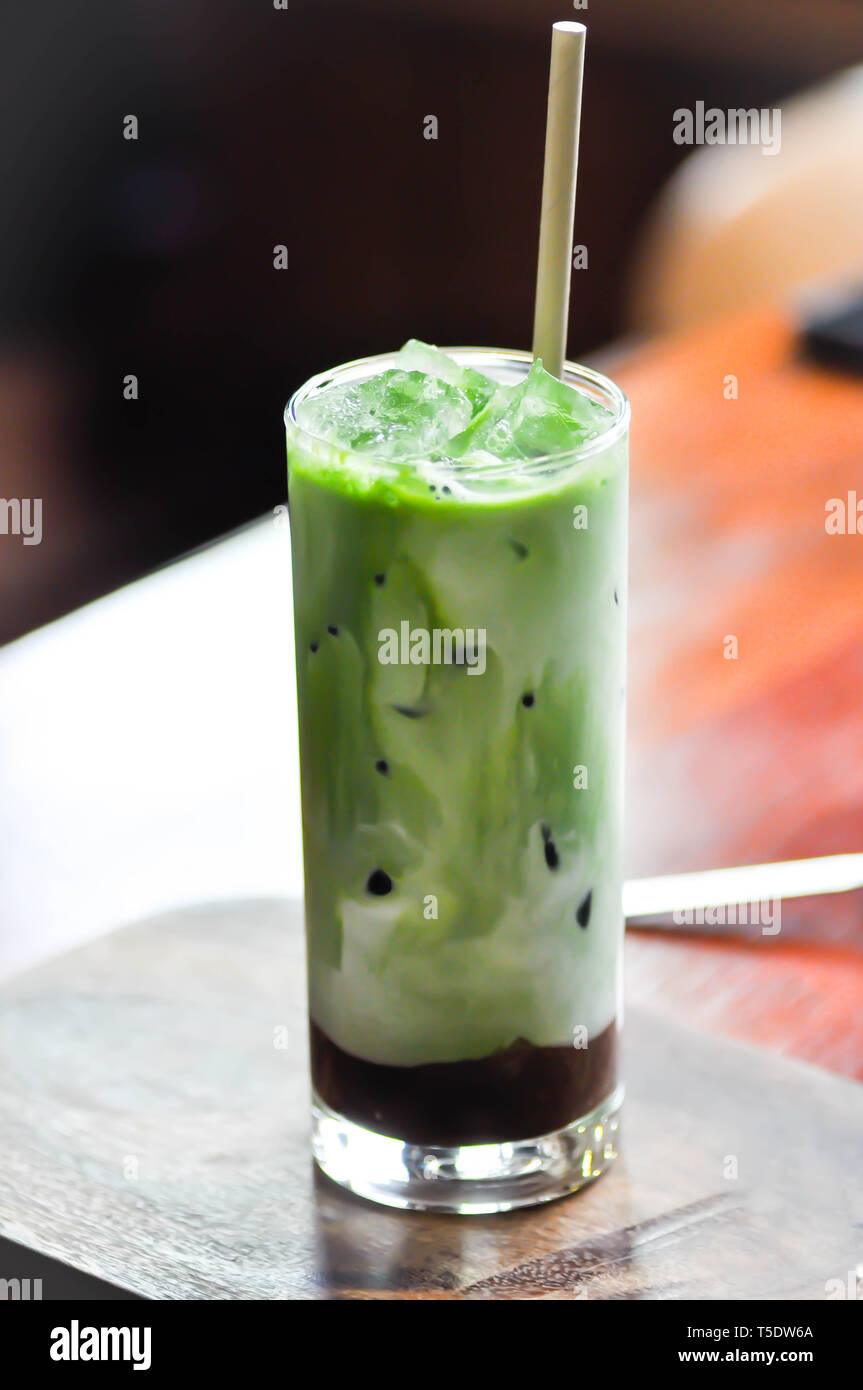 Il latte di tè verde, macha il tè verde o il tè verde Foto Stock
