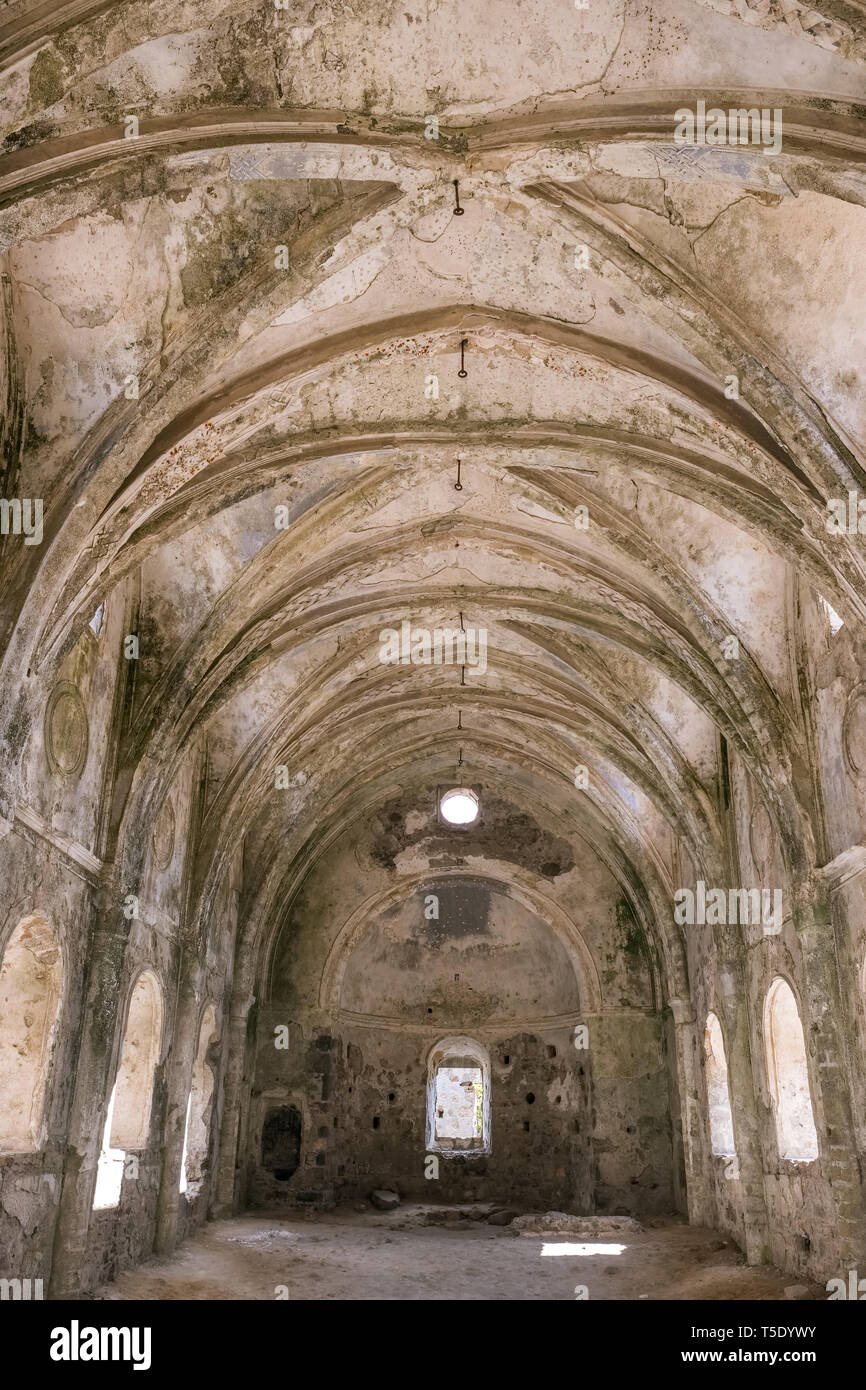 Interno della chiesa alta in Kayakoy Karmylassos dal XVII secolo, Turchia Foto Stock